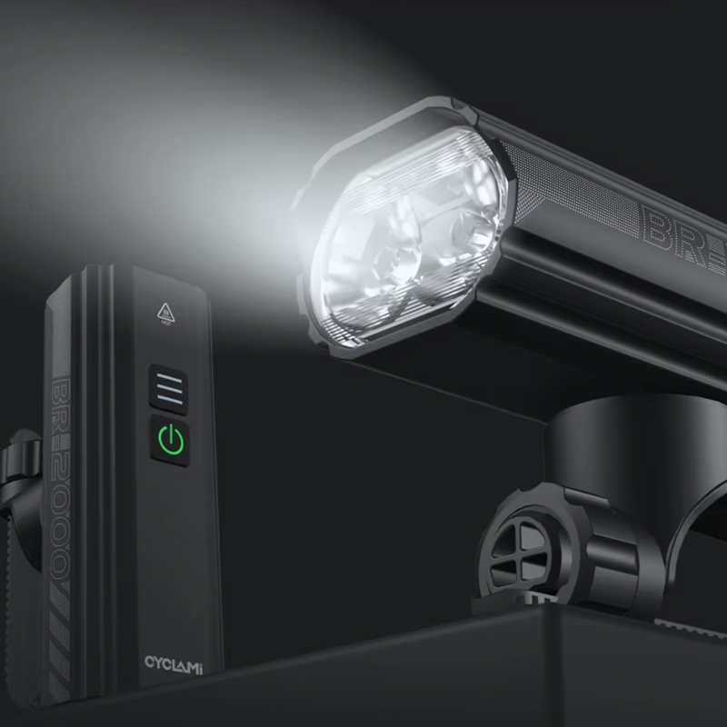 Farol Ultraled Cyclami + Brinde Sinalizador