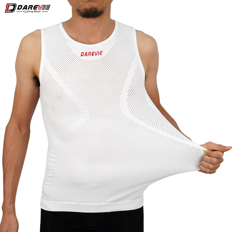 A camiseta que encharca — e depois gela.