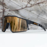 Dourado | Preto